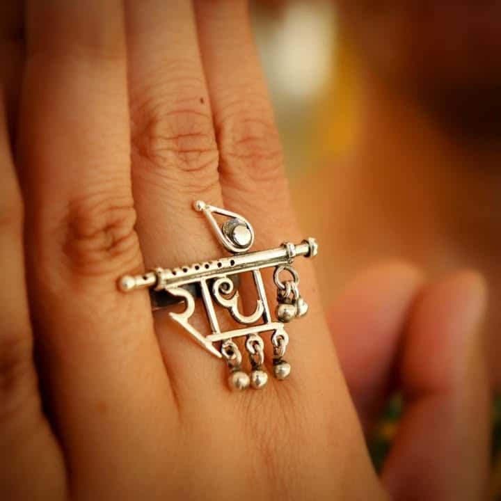 Radhe Rakhi Cum Brooch